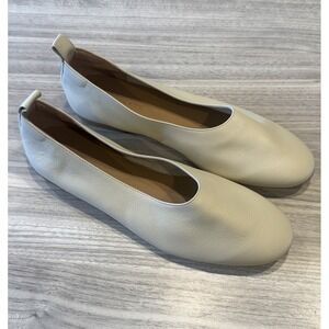 Everlane Cream Leather Ballet Flats Women's Size 7.5 Made in Italy NEW